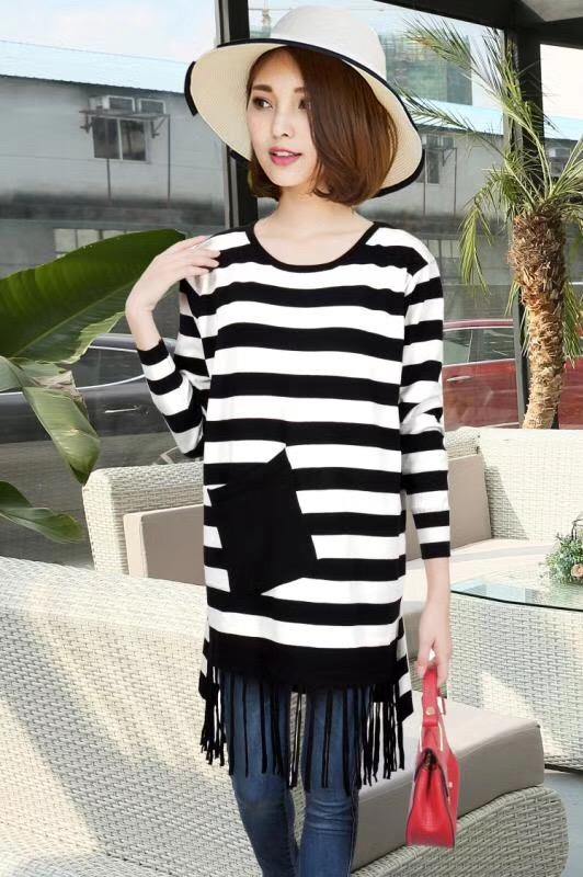 Manra Women Woollen Top - White Black Strips with pocket with Fringe - GottaGo.in